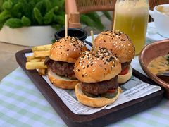 迷你牛肉小汉堡-翠贝卡&Mama Kelly Brunch Coffee(河西店)