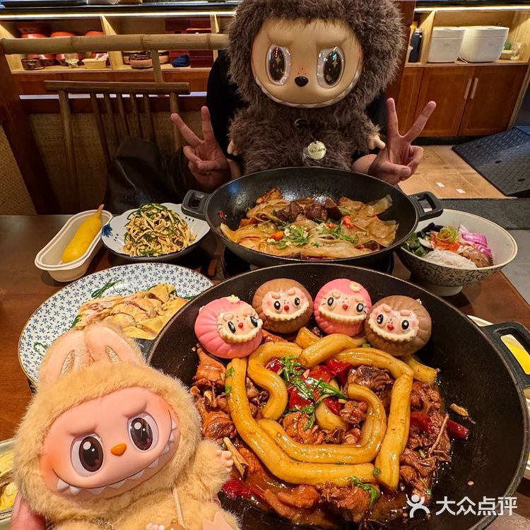 上海也有了！！Labubu馒头铁锅炖…
