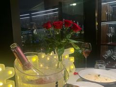 -MONICH牛排融合餐厅(和义大道购物中心店)