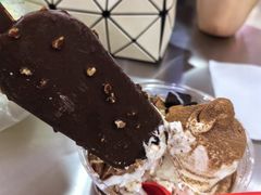 -鸿通城购物中心