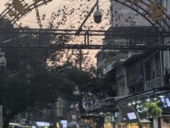 -溪岸路花鸟市场