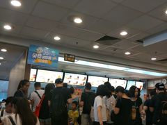 -麦当劳(轻轨曹杨路店)