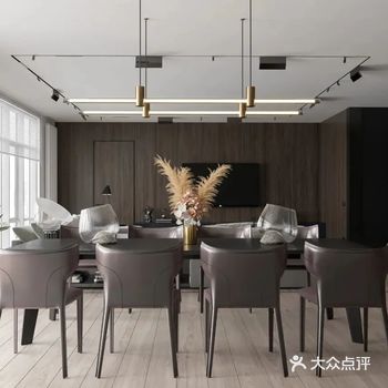 设计师将厨房,餐桌和沙发拼凑在一起,因为在这种情况下