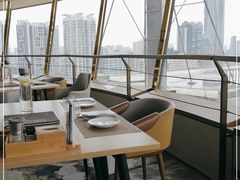 靠窗位-杏荟旋转餐厅(广州爱群店)