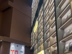 -上海虹桥中心爱琴海亚朵S酒店