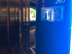 -温莎KTV(珠江路店)