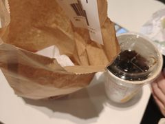-麦当劳(上海虹桥站30B检票口楼上)