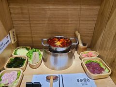 -独食火锅·半米屋台(直营总店)