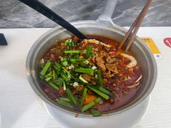 -铁锅哥米线