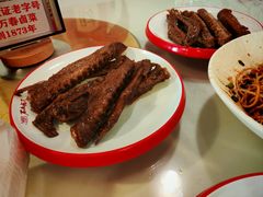 -老鼎万春卤菜(五代传承创始老店)