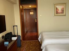 -汕尾巴黎半岛酒店