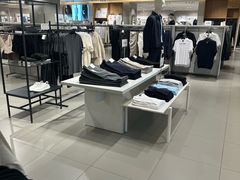-H&M(来又来时尚购物广场店)
