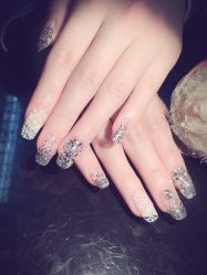-EMILY艾枚莉美甲美睫·美颜·现磨咖啡