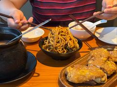 -莲餐厅·湖北菜·潜江小龙虾店(愚园路店)