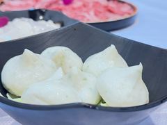 芝士包心牛丸-鲜入围煮花胶鸡海鲜火锅