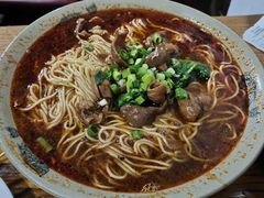 红烧肥肠小面-丁丁猫重庆小面(徐州路店)
