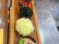 -黔有有贵州酸汤夺夺粉火锅(五味十字店)