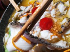 -山城外·非遗酸菜鱼(新都汇融店)