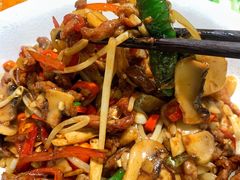 生爆牛肉面-寻裕记·现炒浇头面(人民广场店)