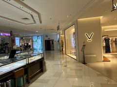 -王府井百货(中州中路店)