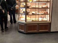 面包甜点陈列柜-山崎面包(静安久光店)