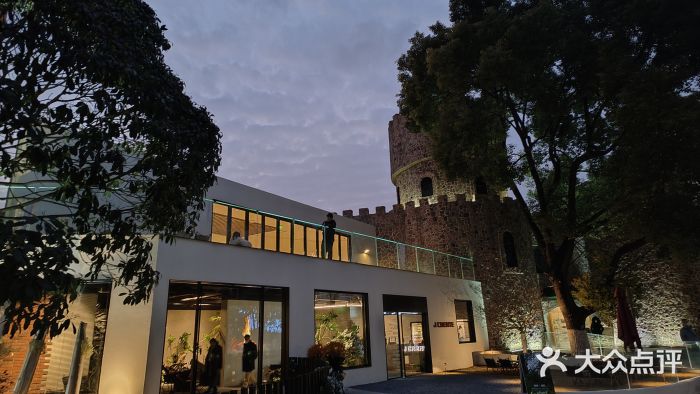 J Create城市露营咖啡·简餐·宠物(上海动物园店)图片