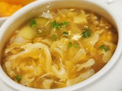 酸辣乌鱼蛋汤-将相和·海鲜蒸饺大连菜