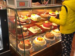 面包甜点陈列柜-新侨三宝乐面包店(崇文门店)