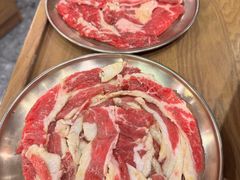 老太太特色肥牛-西塔老太太泥炉烤肉(双井店)