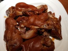 卤猪蹄-黑鸡小馆(金源店)