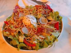 烤牛肉脆土豆丝沙拉-The Rug Cafe(王府中环店)