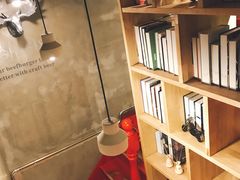 -HIGH FIVE哈福手工汉堡(桂林路店)