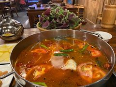 -苗家大院酸汤鱼(贵阳北站店)