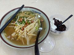 -龙记桂林米粉(财满街店)