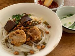 -牛八宝桂林米粉(八里庄店)