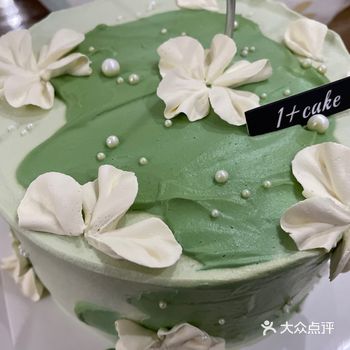 西善桥北路的一家蛋糕店，靠近友谊桥公交车站