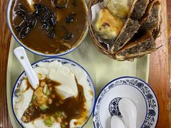 -穆彦华逍遥镇胡辣汤(岗坡路店)