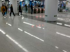 -新百广场(地铁站)