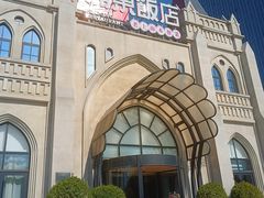 -浦東饭店(育才街怀特国际商城店)