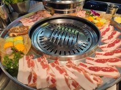 -哈哈碳都·牛肋条无限自助烤肉(台江万达店)