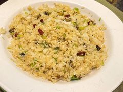牛肝菌炒饭。-家宴滇食记·云南家常菜