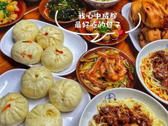 -李与白包子铺(桐梓林店)