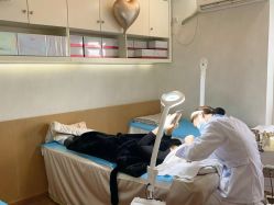 -成都苗方清颜专业祛痘