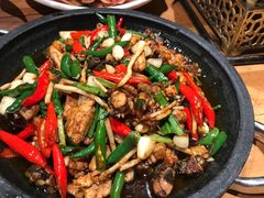 -老滇山寨•云南特色菜•地方菜•民族风情歌舞表演(金碧店)