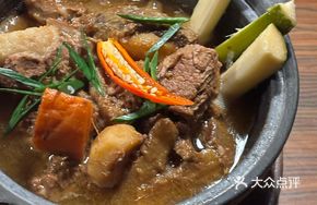 Bamboo Sugar and Water Chestnut Boneless Lamb Noodle Pot