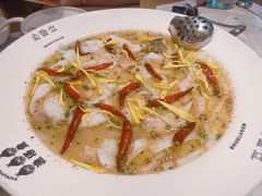 -渔语鱼新川菜Bistro(万象天地店)