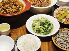 -黄弟大排档·湖南菜·小龙虾·小海鲜(凯旋北路店)