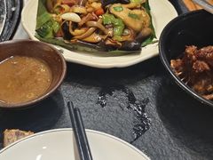 -阿山卓·野生菌火锅·纳西火塘烤肉