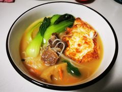 -爱月宝月嫂育儿嫂(太原店)