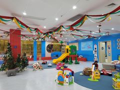 -美吉姆国际儿童发展中心(红谷滩绿地缤纷城中心)